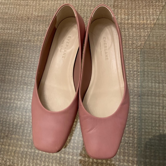 [SOLD] Everlane Flat Shoes - Picture 2 of 8